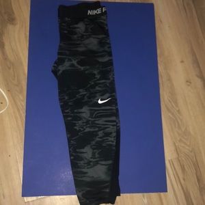 nike pro leggings!